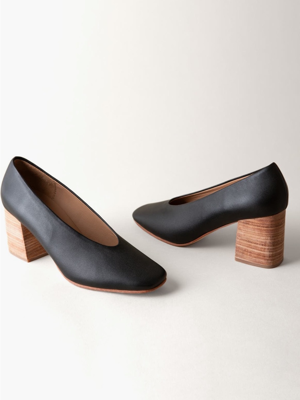 Huma Blanco Black Block-Heel Pumps